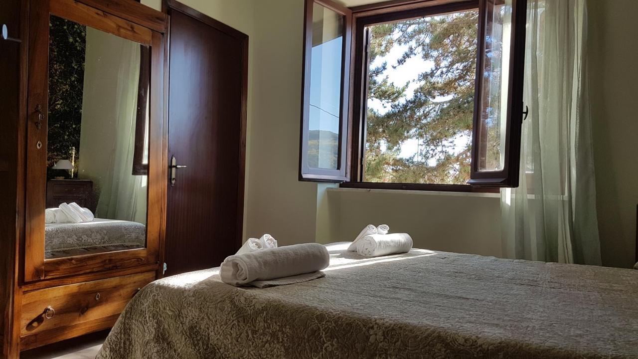 Adonis Hotel Castelvecchio Calvisio Exterior foto